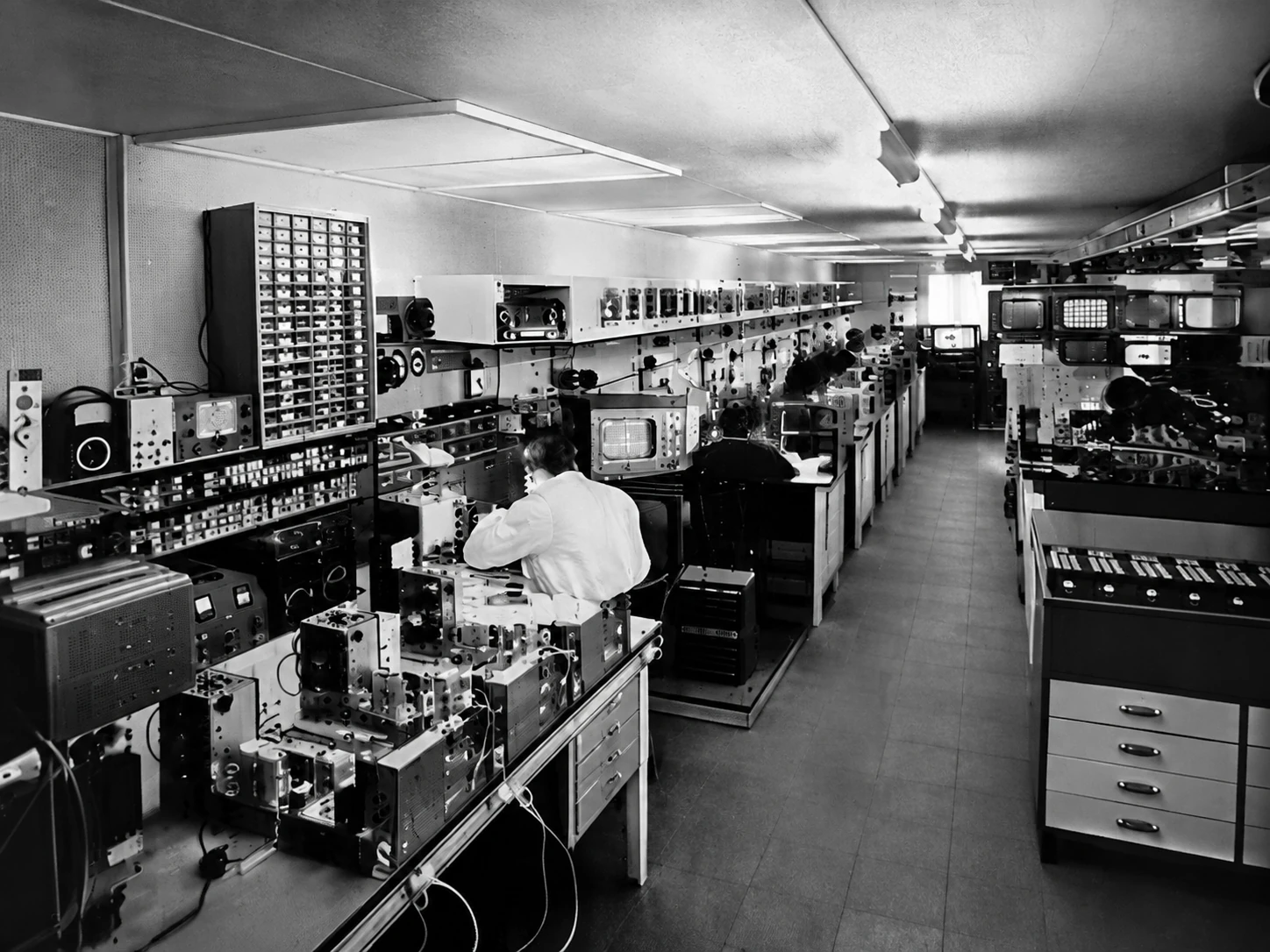 Elektronicawerkplaats in 1965